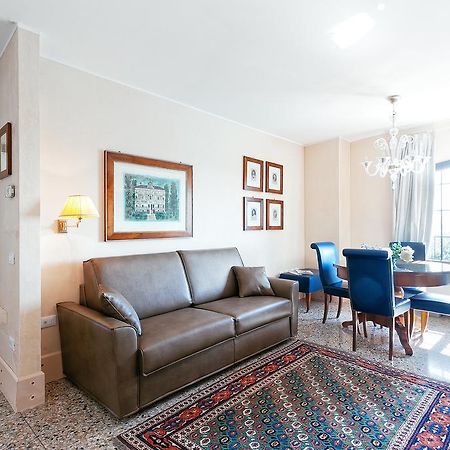 Deluxe Apartments Lagoon View Velence Kültér fotó
