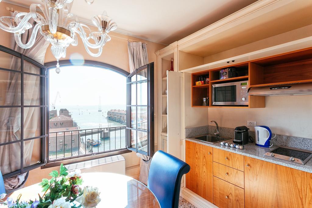 Deluxe Apartments Lagoon View Velence Kültér fotó