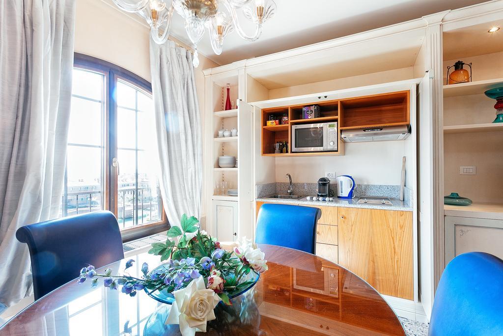 Deluxe Apartments Lagoon View Velence Kültér fotó